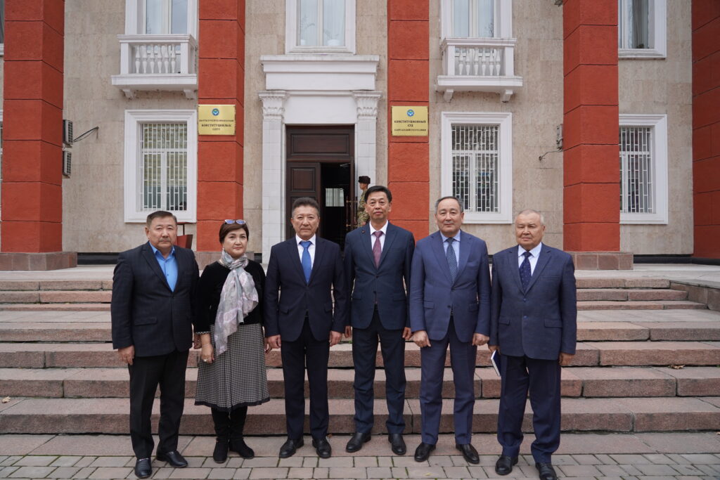 Гейлер бір-біріне порно